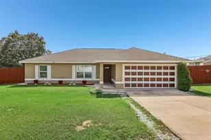 176 Juniper Loop Cir, Ocala, FL 34480 - Photo 1