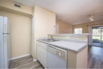 5136 Park Central Drive #215, Orlando, FL 32839 - Photo 5