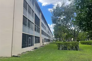 13455 SW 9th Ct, Pembroke Pines, FL 33027 - Photo 3