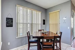 2530 The Oaks Blvd, Kissimmee, FL 34746 - Photo 11