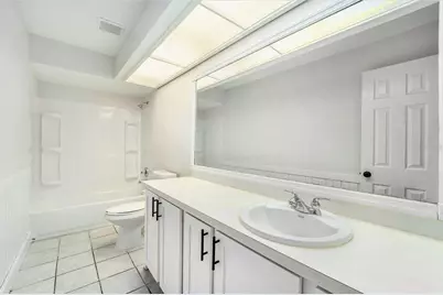 2210 Lake Bay Way, Brandon, FL 33511 - Photo 25