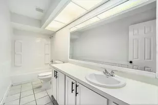 2210 Lake Bay Way, Brandon, FL 33511 - Photo 25