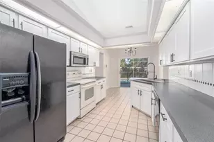 2210 Lake Bay Way, Brandon, FL 33511 - Photo 11