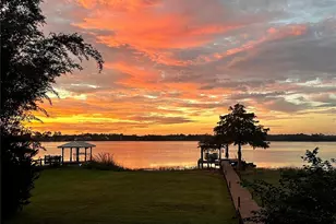 1016 Juliette Blvd, Mount Dora, FL 32757 - Photo 5