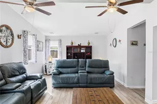 910 Cherokee Cir, Sanford, FL 32773 - Photo 11