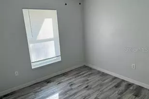 545 Oak Dr, Tavares, FL 32778 - Photo 11