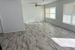 545 Oak Dr, Tavares, FL 32778 - Photo 9