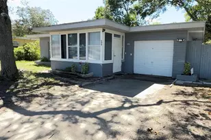 808 Derbyshire Rd, Daytona Beach, FL 32117 - Photo 7