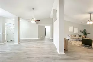 1042 Twisted Branch Ln, Saint Cloud, FL 34771 - Photo 11