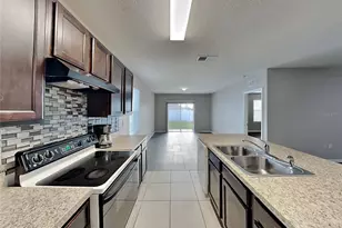 3074 Brenton Manor Loop, Winter Haven, FL 33881 - Photo 5