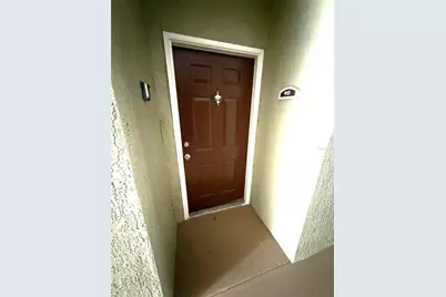 814 Crest Pines Drive #915, Orlando, FL 32828 - Photo 3