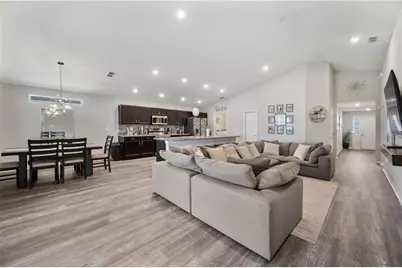 689 Vittorio Drive, Winter Haven, FL 33884 - Photo 17