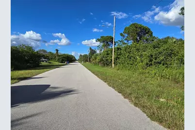 454 Naples Avenue S, Lehigh Acres, FL 33974 - Photo 5