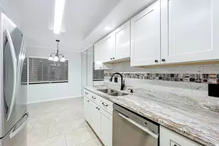 5249 Vineland Rd, Orlando, FL 32811 - Photo 17