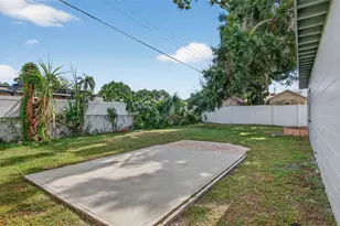 4915 Eldorado Dr, Tampa, FL 33615 - Photo 21