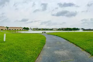 2992 Langdon Ln N, Kissimmee, FL 34741 - Photo 3