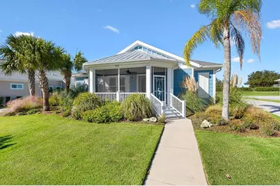 1052 Sugar Loaf Key Loop, Lady Lake, FL 32159 - Photo 1