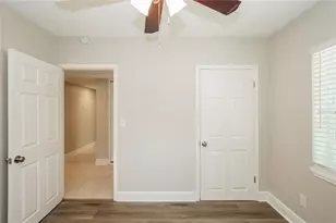 832 Bethune Dr, Orlando, FL 32805 - Photo 11