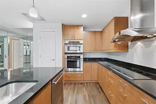 100 S Eola Dr, Orlando, FL 32801 - Photo 9