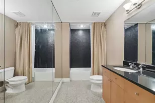 100 S Eola Dr, Orlando, FL 32801 - Photo 13