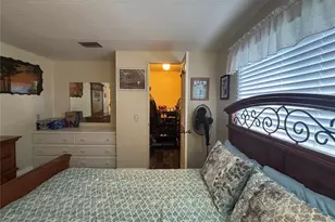 2122 E Lake Dr, Zellwood, FL 32798 - Photo 17