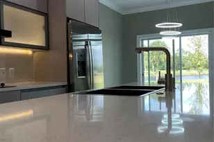 1810 Brentwood Ct, Davenport, FL 33837 - Photo 5