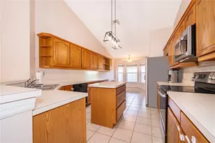 8074 Dressage Dr, Orlando, FL 32818 - Photo 5