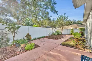 2010 Braxton St, Clermont, FL 34711 - Photo 23