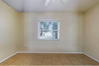 1300 79th Avenue N, Saint Petersburg, FL 33702 - Photo 5
