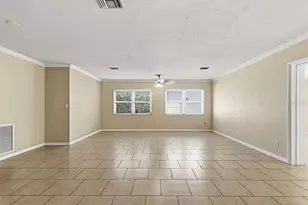 1300 79th Ave N, Saint Petersburg, FL 33702 - Photo 19