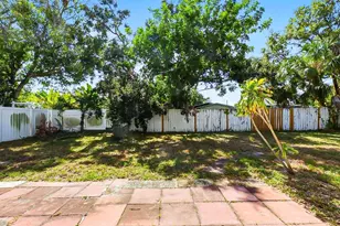 1300 79th Ave N, Saint Petersburg, FL 33702 - Photo 49