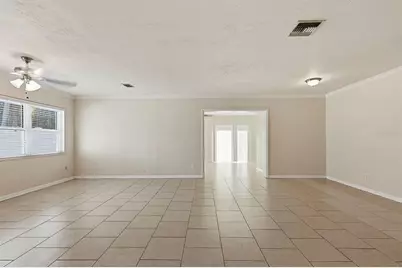 1300 79th Avenue N, Saint Petersburg, FL 33702 - Photo 21