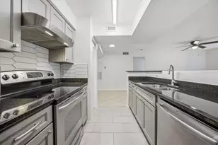 3032 Parkway Blvd, Kissimmee, FL 34747 - Photo 7