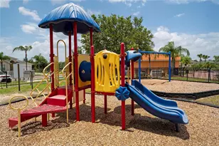 1067 Tourmaline Dr, Kissimmee, FL 34746 - Photo 37