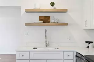 1429 Yates St, Orlando, FL 32804 - Photo 7