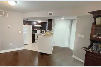 1948 Lake Atriums Circle #113, Orlando, FL 32839 - Photo 5