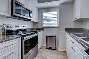 232 St Augustine Ave, Venice, FL 34285 - Photo 5