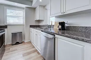 232 St Augustine Ave, Venice, FL 34285 - Photo 3