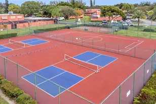 1490 Laguna Ln, Pembroke Pines, FL 33026 - Photo 25