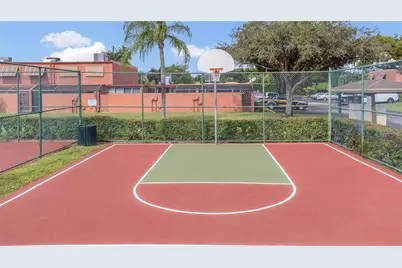 1490 Laguna Lane, Pembroke Pines, FL 33026 - Photo 27