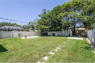 1911 3rd Avenue E, Bradenton, FL 34208 - Photo 13