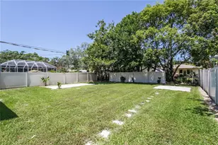 1911 3rd Ave E, Bradenton, FL 34208 - Photo 13
