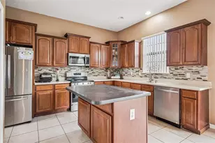 2530 Sand Arbor Cir, Orlando, FL 32824 - Photo 15