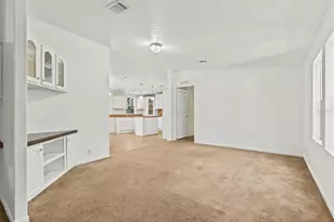 8821 SE 180th Avenue Rd, Ocklawaha, FL 32179 - Photo 9