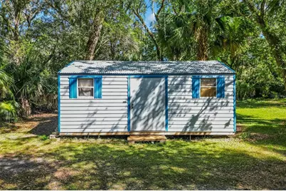 8821 SE 180th Avenue Road, Ocklawaha, FL 32179 - Photo 5