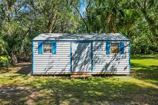 8821 SE 180th Avenue Rd, Ocklawaha, FL 32179 - Photo 5