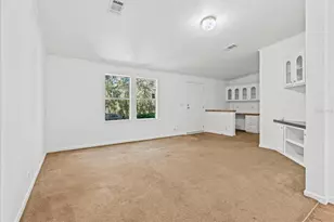 8821 SE 180th Avenue Rd, Ocklawaha, FL 32179 - Photo 11