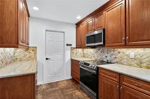 1948 Magnolia Cir, Tavares, FL 32778 - Photo 7