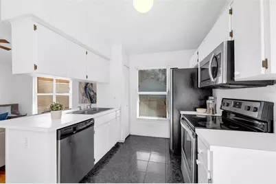 5972 Kenlyn Court, Orlando, FL 32808 - Photo 9