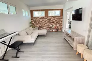 4026 Indianapolis St NE, Saint Petersburg, FL 33703 - Photo 13